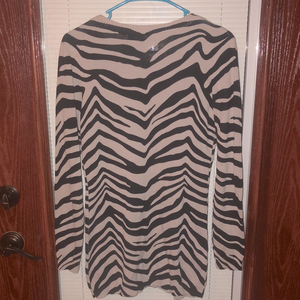 Almost Famous Zebra Print Sweater - Picture 3 of 4